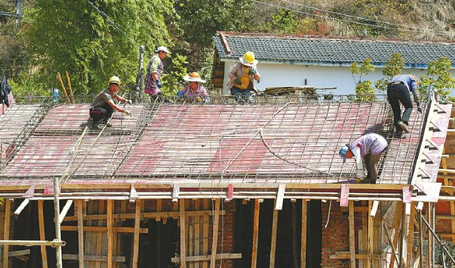 安全防墜器保障山村住房建設(shè)進(jìn)度